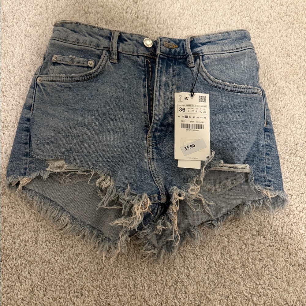 Zara High-Rise denim shorts